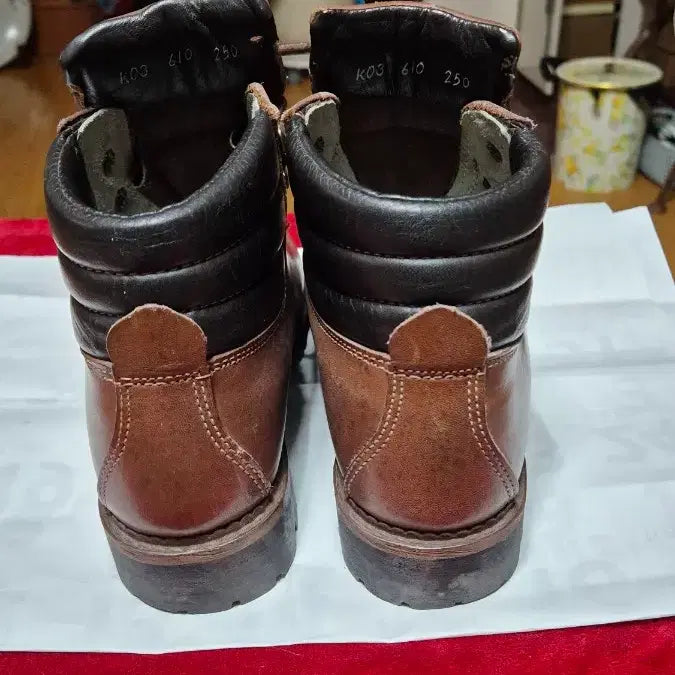 [BUNJANG] K2 Leather Hiking Boots (250) / K2가죽 등산화(250)