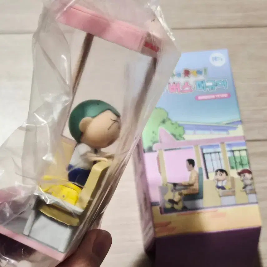 [BUNJANG] Bus Figurine Hoon / 짱구 버스 피규어 훈이