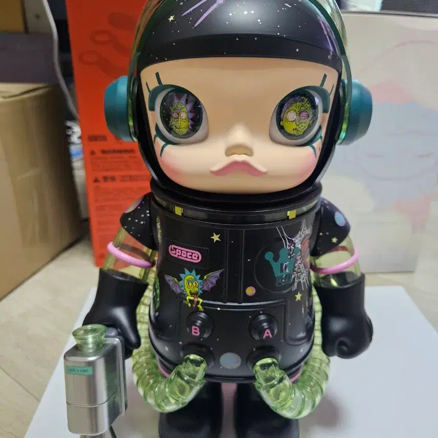 [SOLD OUT] [BUNJANG] Popmart Space Molly 400% Figure / 팝마트 스페이스 몰리 400% 판매