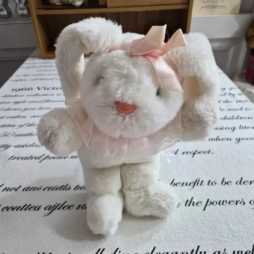 [BUNJANG] White Rabbit Doll with Ribbon / 리본 흰색 토끼 인형