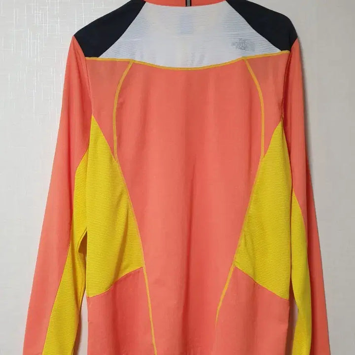 [BUNJANG] The North Face Half-Zip Long Sleeve T-shirt (Size 100) / 노스페이스 반집업 긴팔티 100사이즈 