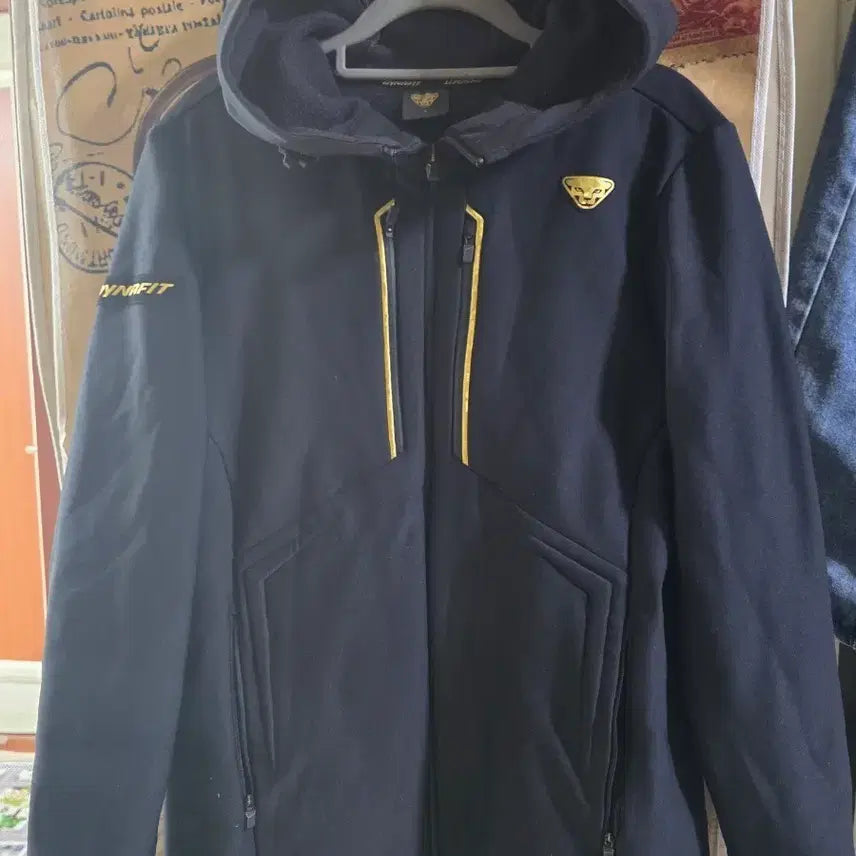 [BUNJANG] Dynafit Black Hooded Zip-Up Jacket / 다이나핏 블랙 후드 집업 자켓