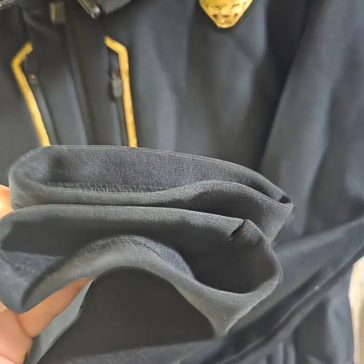 [BUNJANG] Dynafit Black Hooded Zip-Up Jacket / 다이나핏 블랙 후드 집업 자켓