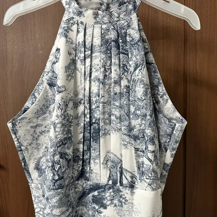 [BUNJANG] TOALE ZOE Halter Neck Maxi Dress / 토왈드 주이 홀터넥 맥시원피스