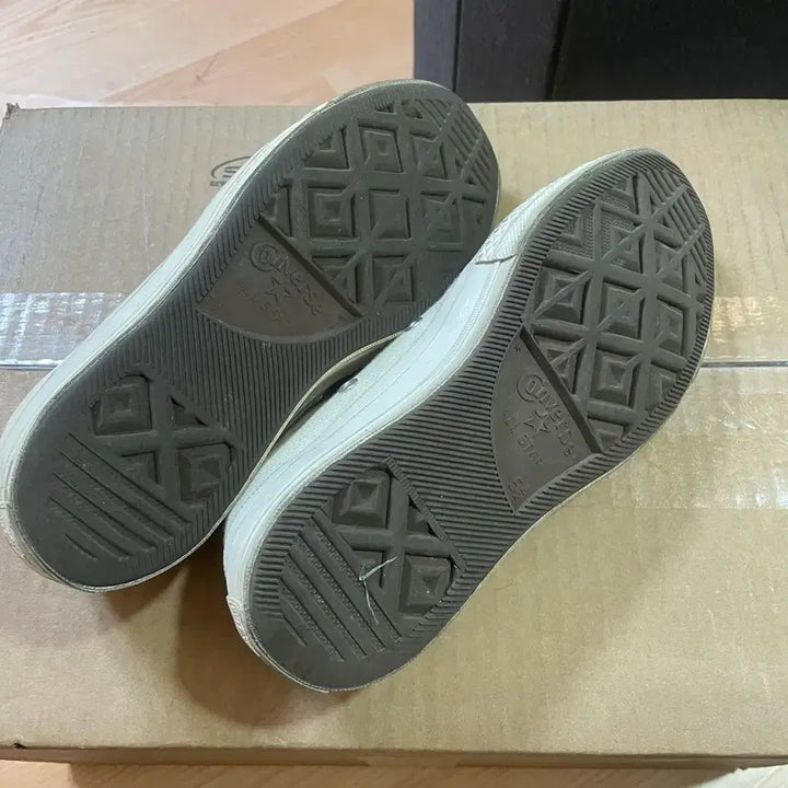 [BUNJANG] Comme des Garcons Converse Ivory Sneakers / 꼼데가르송 컨버스 245