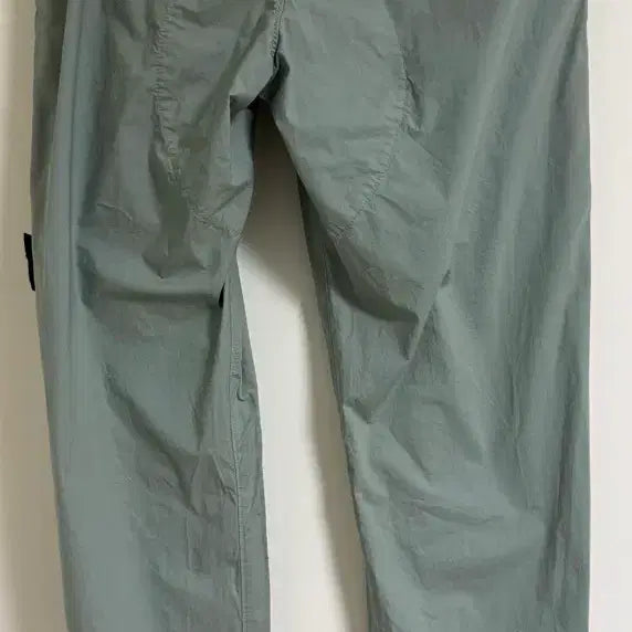 [BUNJANG] Stone Island Jogger Pants (Size 34) / 스톤아일랜드 조거팬츠(34)