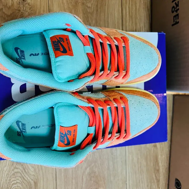 [BUNJANG] Nike SB Dunk Low Orange Sneakers / 나이키 SB 덩크 로우 오렌지