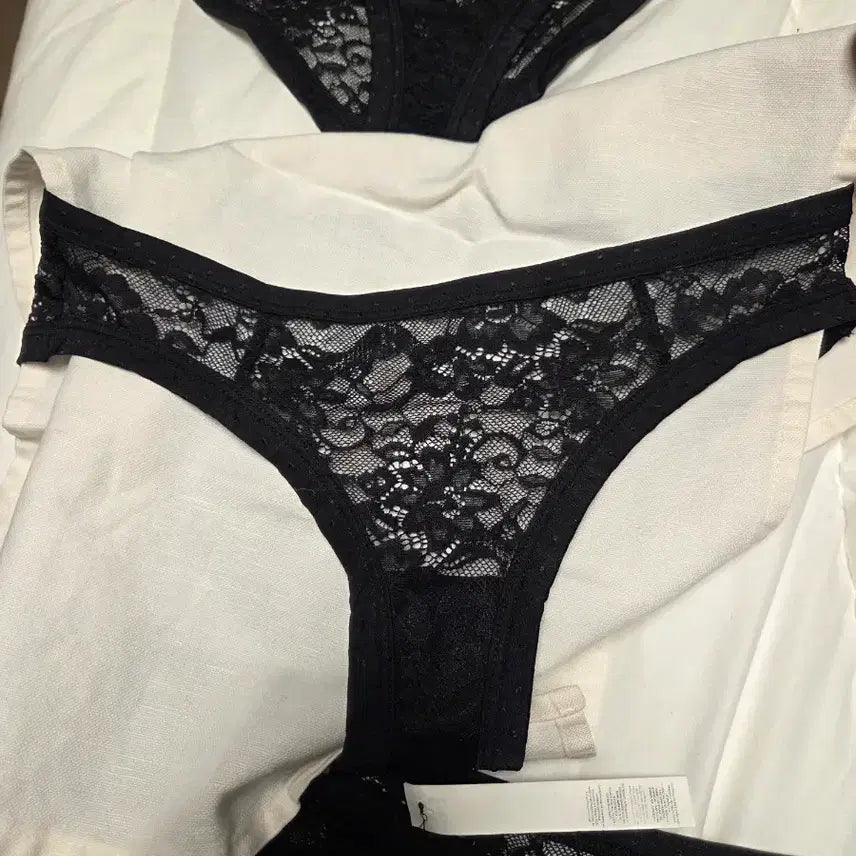 [BUNJANG] Intimissimi 인티미시미 S사이즈 새제품 1장가격 국내55.55반 / Intimissimi 인티미시미 S사이즈 새제품 1장가격 국내55.55반