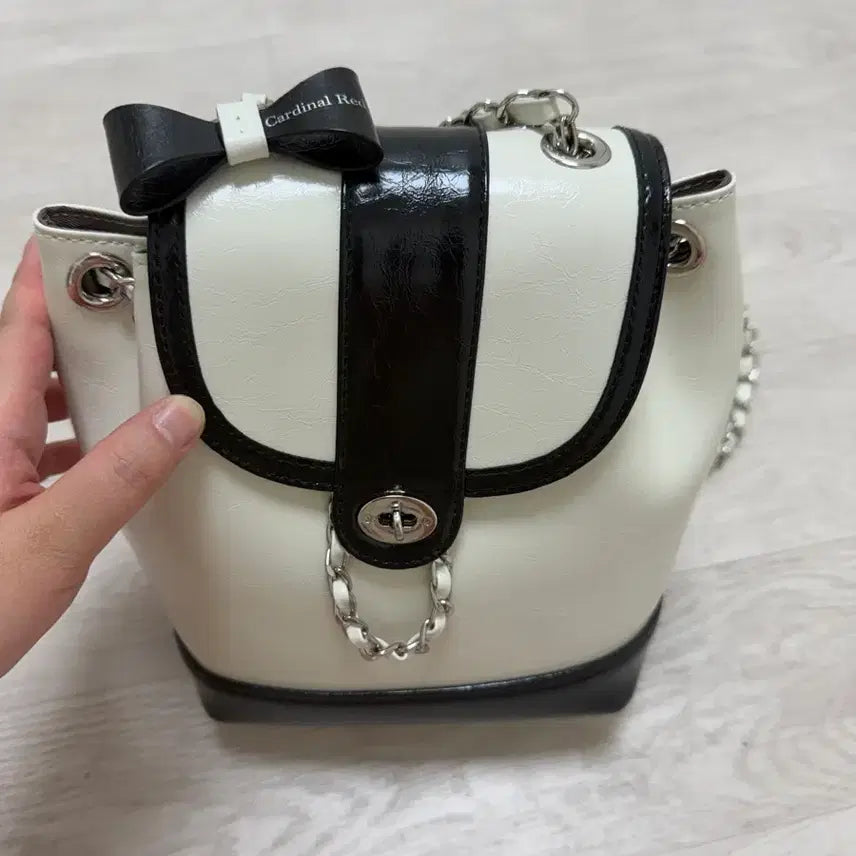 [BUNJANG] Cardinal Red Howa Bag Mix Backpack / 카디널레드 하우아백 믹스