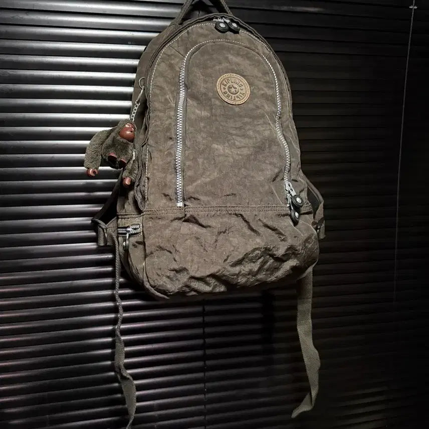 [BUNJANG] Kipling Brown Backpack with Gorilla Keyring / 키플링 브라운 갈색 가방 백팩 고릴라 인형 키링 갸루 쵸코 너드 모리걸