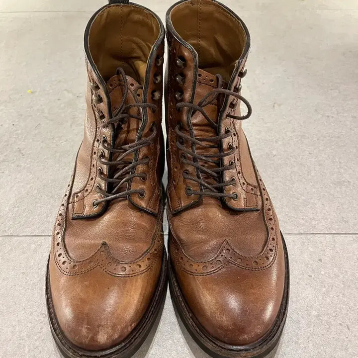 [BUNJANG] Massimo Dutti Tricker's Stow Brogue Boots 275mm / [마시모두띠] 트리커즈 스토우 브로그 스타일 부츠 275mm