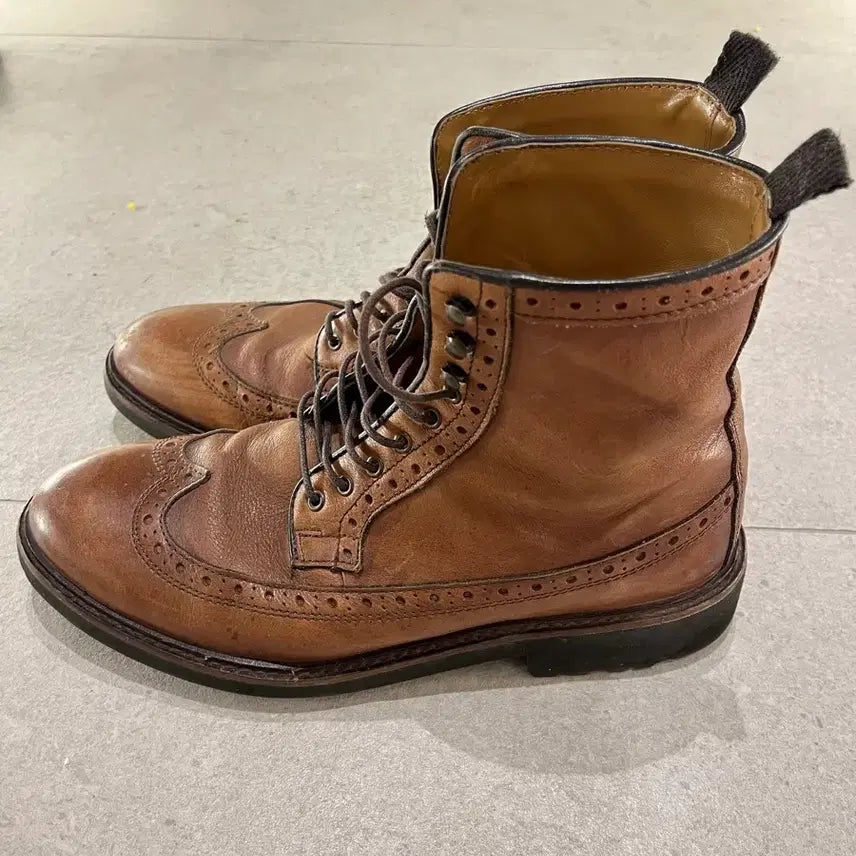 [BUNJANG] Massimo Dutti Tricker's Stow Brogue Boots 275mm / [마시모두띠] 트리커즈 스토우 브로그 스타일 부츠 275mm