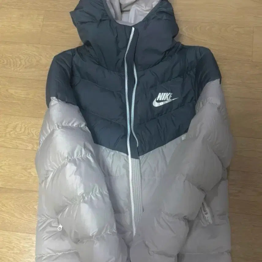 [SOLD OUT] 나이키  패딩 윈드러너