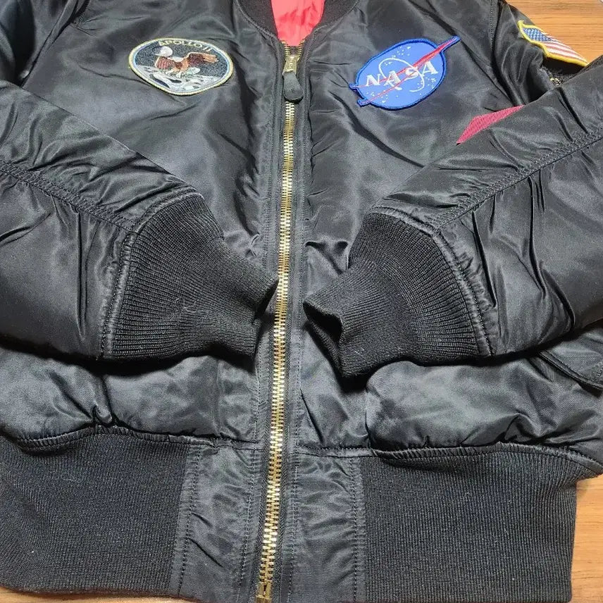 [BUNJANG] Alpha Industries NASA Reversible Bomber Jacket Black / 알파인더스트리 NASA 양면 항공 점퍼 블랙