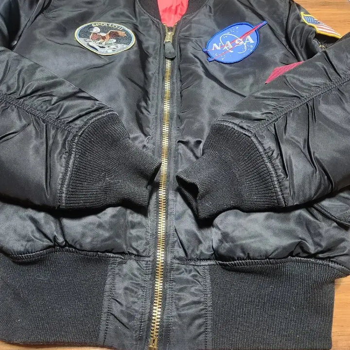 [BUNJANG] Alpha Industries NASA Reversible Bomber Jacket Black / 알파인더스트리 NASA 양면 항공 점퍼 블랙