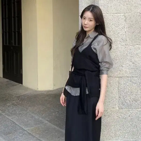 [BUNJANG] OFC Layered Knit & Low Tide Blouse - Yoo Jung Worn / Ofc레이어드, 로우타이드블라우스 환연 유정 착용