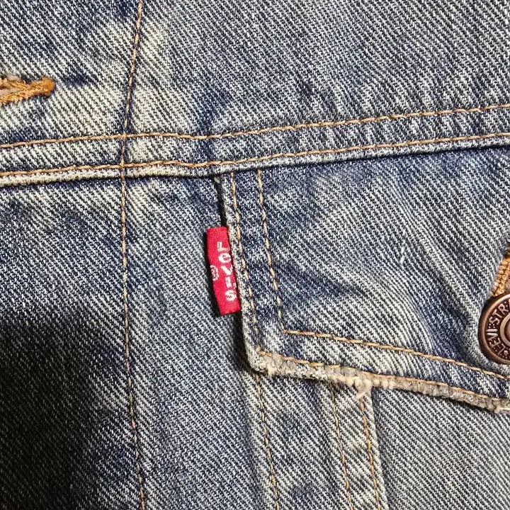 [BUNJANG] Levi's Denim Jacket / [100] 리바이스 청자켓