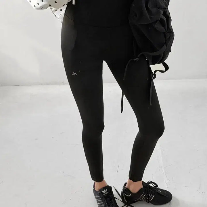 [BUNJANG] alo Slim Leggings / alo 레깅스 (슬림)