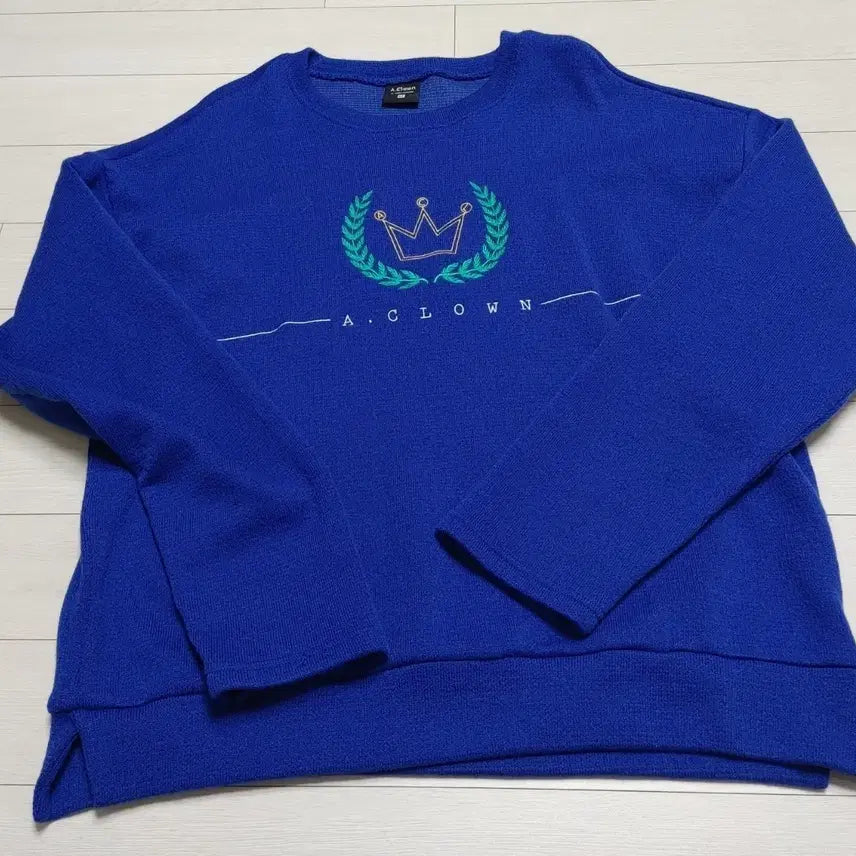 [BUNJANG] A.Clown Crown Embroidery Sweatshirt / A.Clown 왕관 자수 맨투맨