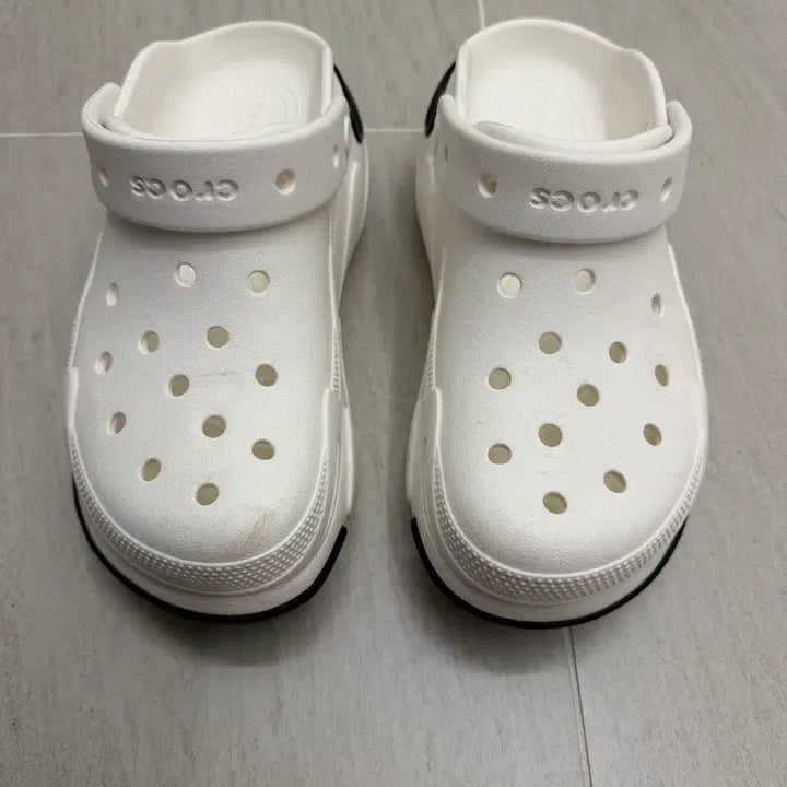 [BUNJANG] Crocs Mega Lift Sneakers - Men&