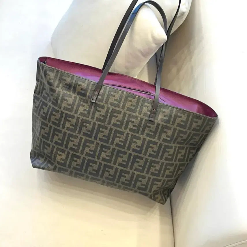 [BUNJANG] Fendi Zucchino Shopper Bag / 펜디 쥬카 쇼퍼백 (정품)