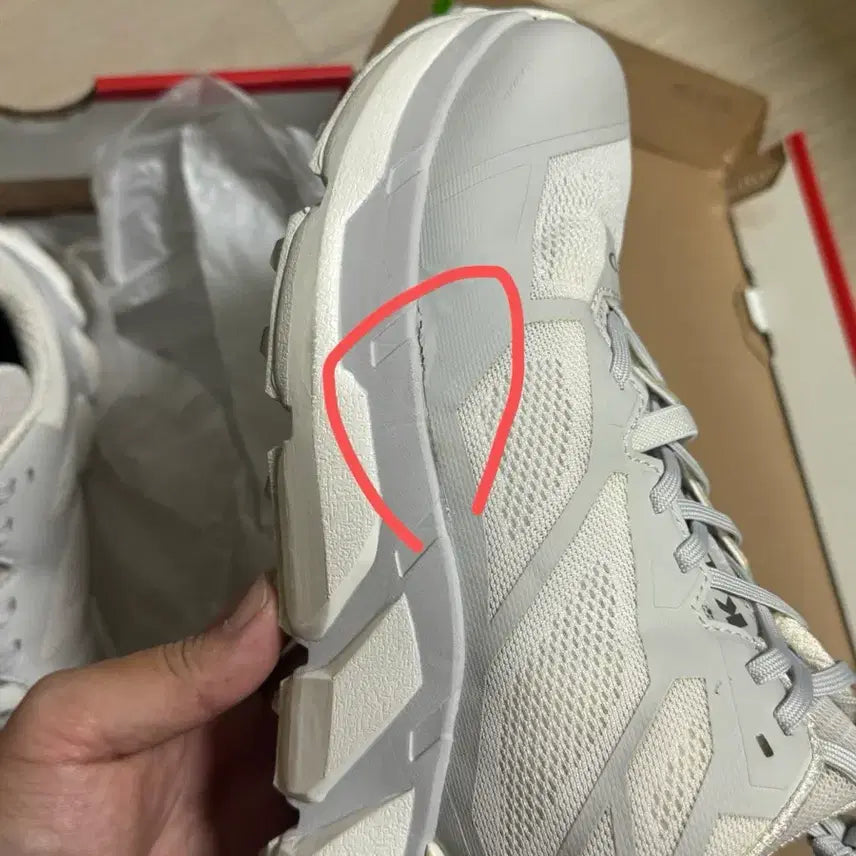 [BUNJANG] Oakley Light Breathe White 275mm Sneakers / 오클리 라이트 브리드 화이트 275mm