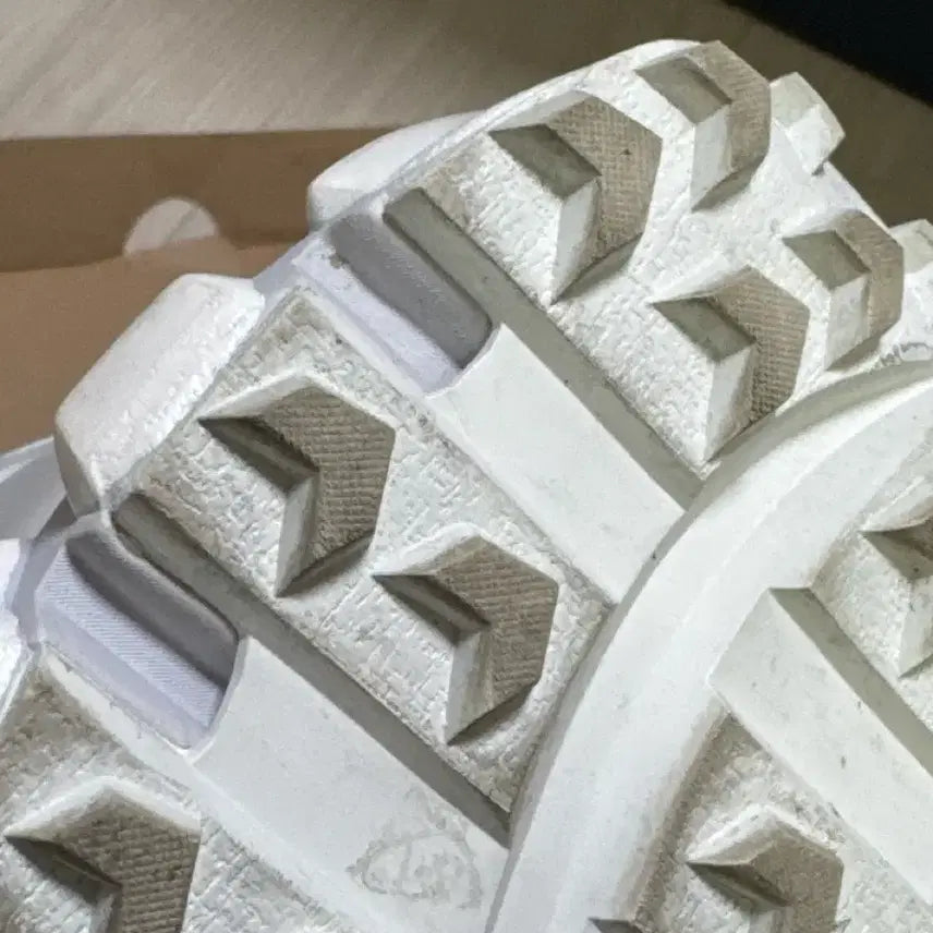 [BUNJANG] Oakley Light Breathe White 275mm Sneakers / 오클리 라이트 브리드 화이트 275mm