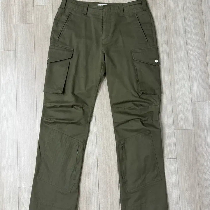 [BUNJANG] CMMAWEAR Back Zip Cargo Pants (L) / cmmawear 커마웨어 백지퍼 카고팬츠 L