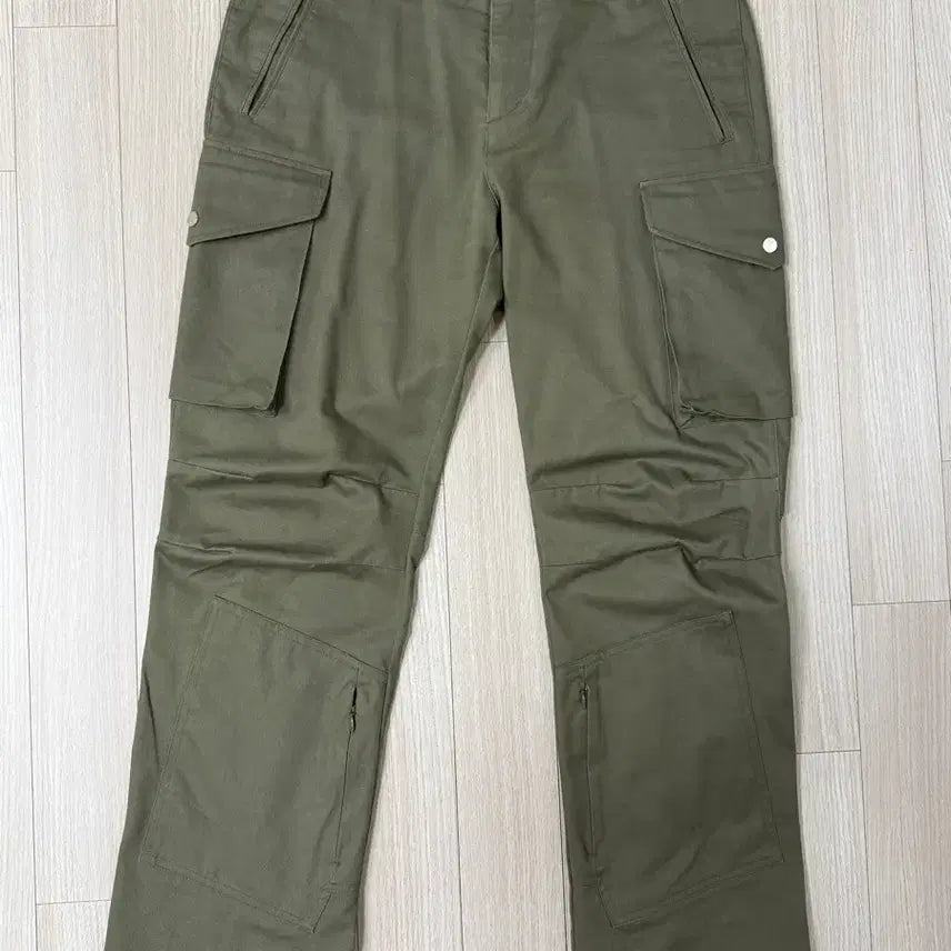[BUNJANG] CMMAWEAR Back Zip Cargo Pants (L) / cmmawear 커마웨어 백지퍼 카고팬츠 L