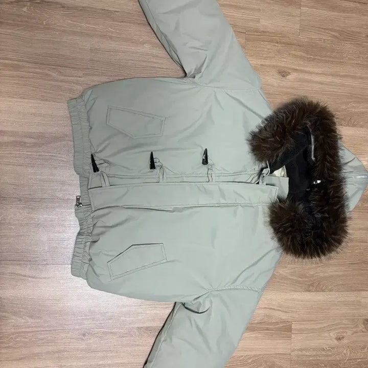 [BUNJANG] Raccoon Fur Bomber Jacket / 라쿤 털 봄버 자켓 패딩