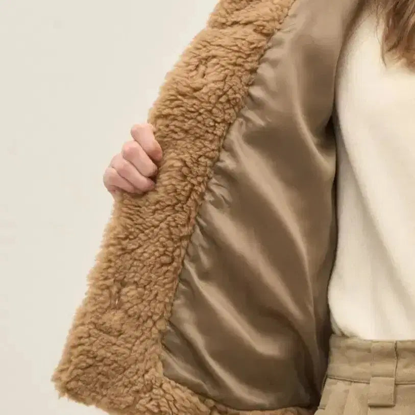 [BUNJANG] System Teddy Bear Fur Jacket (Size 55) / 시스템 테디베어 퍼자켓 82(55)