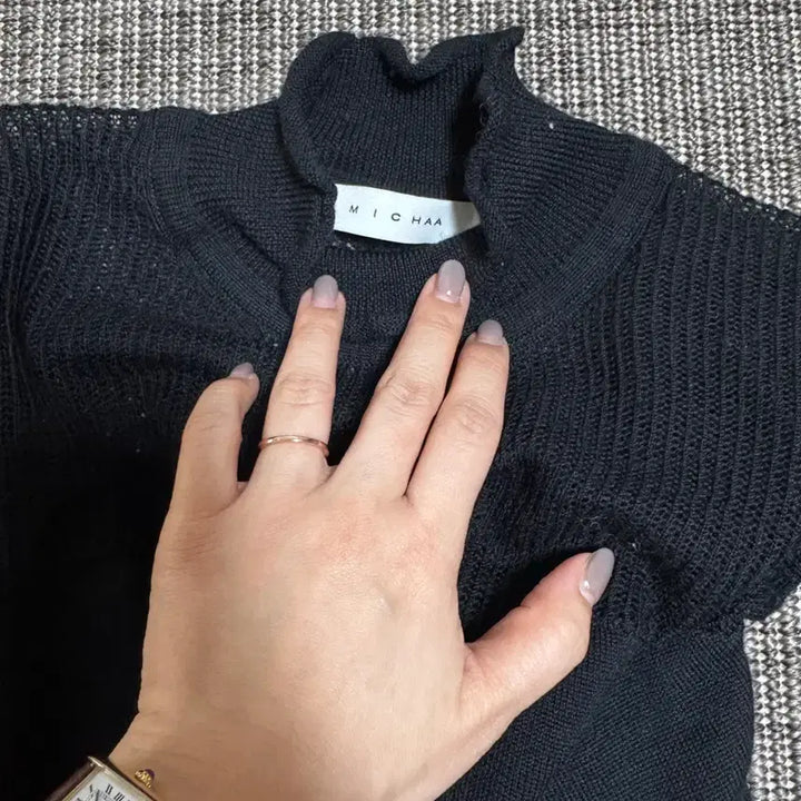 [BUNJANG] Missa Turtle Neck Knit Top / 미샤 터틀넥 니트