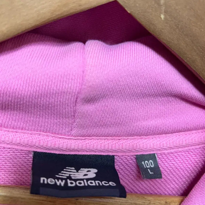 [BUNJANG] New Balance Pink Oat Paris Hoodie L / 뉴발란스 핑크 오트 파리 후드티 L