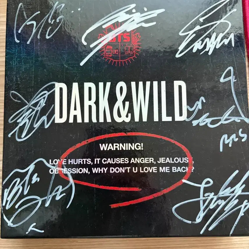 방탄소년단 Dark&Wild 앨범 친필 싸인