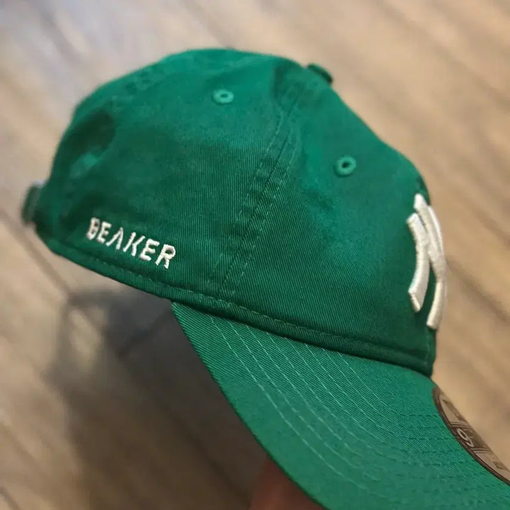 [BUNJANG] BEAKER New York Yankees Cap / 비이커 뉴에라 BEAKER 뉴욕 양키즈 볼캡 모자 그린