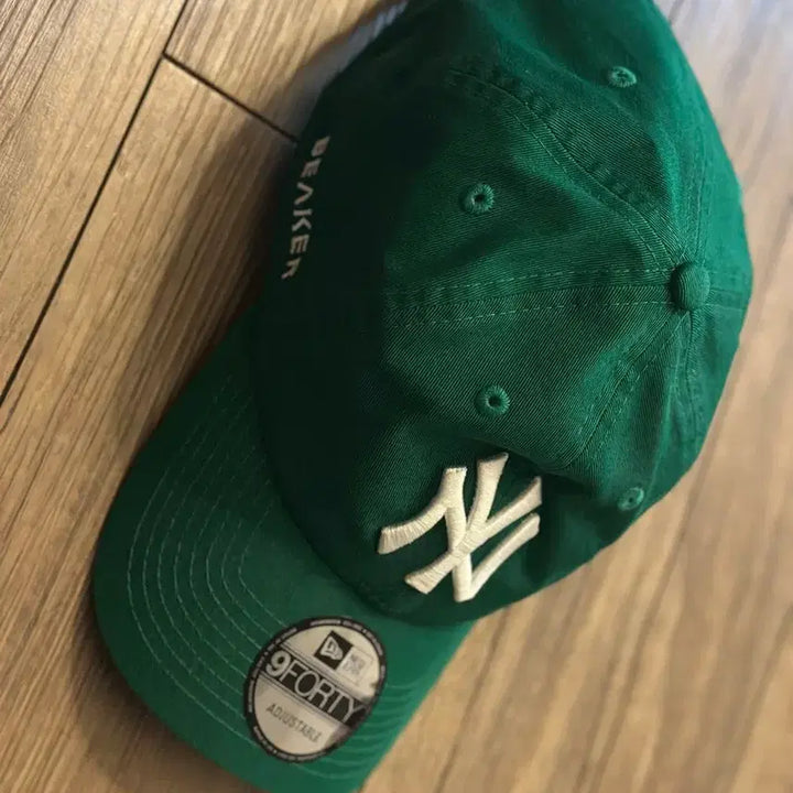 [BUNJANG] BEAKER New York Yankees Cap / 비이커 뉴에라 BEAKER 뉴욕 양키즈 볼캡 모자 그린