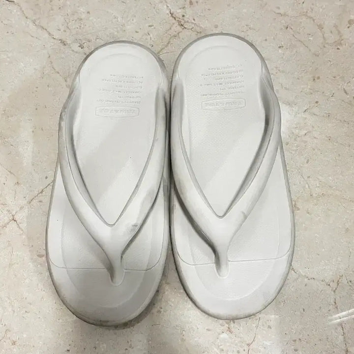 [BUNJANG] Taw & Toe Flip-Flops White / 토앤토 플립플랍 화이트