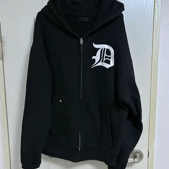 [BUNJANG] ODOR Lettering Hoodie Zip-up Black / [마지막 판매일] 오도어 레터링 후드집업 블랙