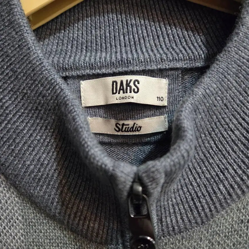 [BUNJANG] Daks Check Pattern Wool 100% Knit Zip-up / 닥스 체크패턴 모100 니트 집업