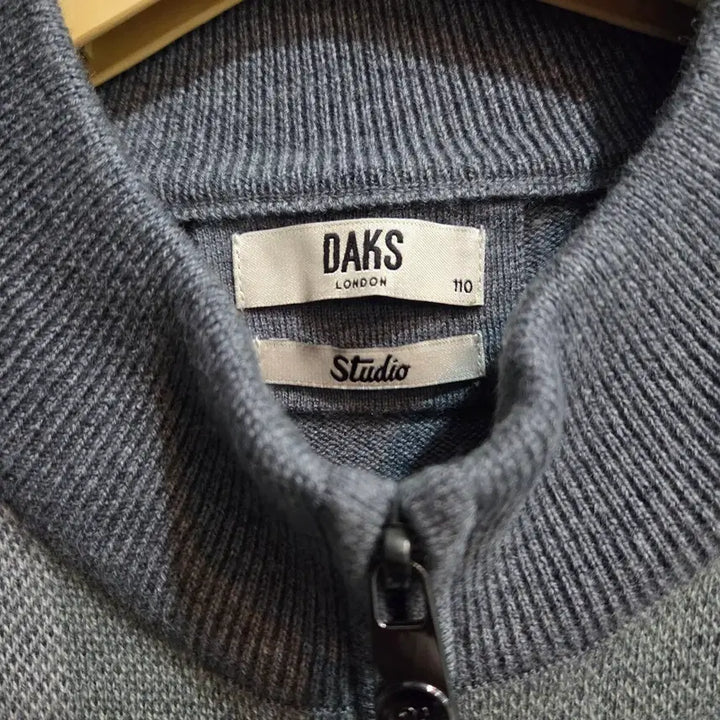 [BUNJANG] Daks Check Pattern Wool 100% Knit Zip-up / 닥스 체크패턴 모100 니트 집업