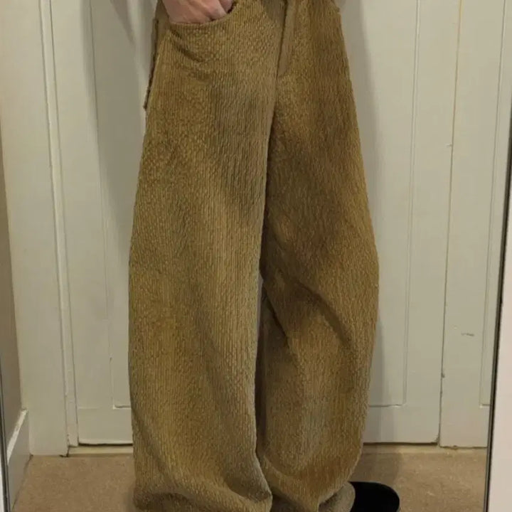 [BUNJANG] Aoutfit Arude Ast Pants / 아웃핏 아루드 아스트팬츠