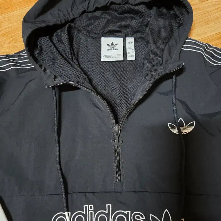 [SOLD OUT] 아디다스 윈드브레이커 반집업 후드 아노락 바람막이(110사이즈)