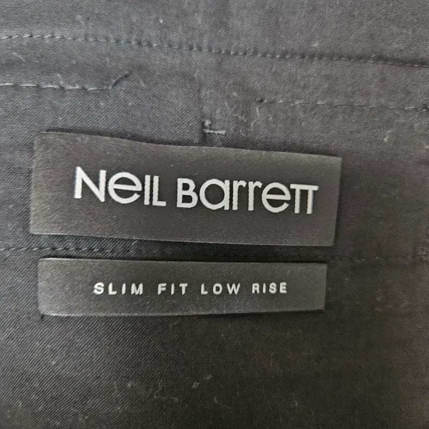 [BUNJANG] Neil Barrett Jogger Pants (48) / 닐바렛 조가 슬랙스팬츠 48사이즈 새상품입니다