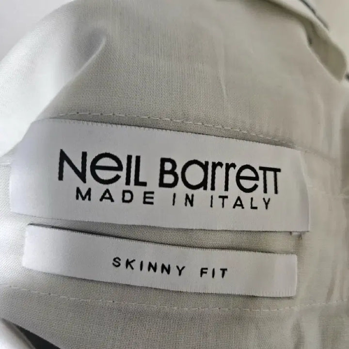 [BUNJANG] Neil Barrett Slacks Pants (Size 31-32) / 닐바렛 슬랙스팬츠 31-32사이즈 새상품입니다(발목 조절 가능)