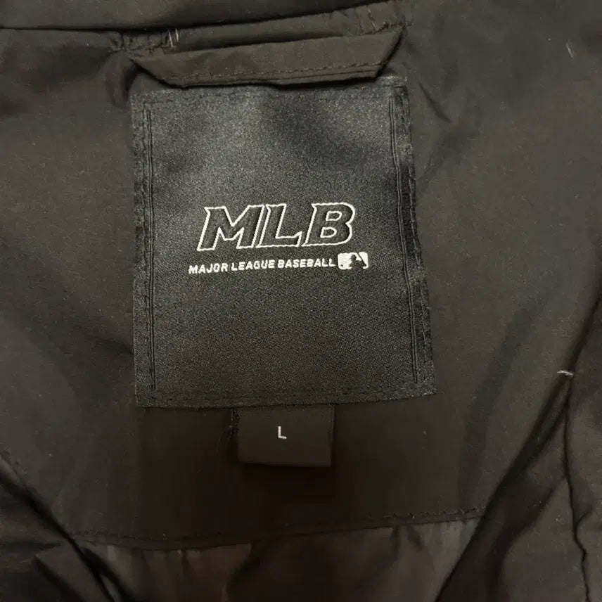 [BUNJANG] MLB New York Yankees Basic Curve Padded Jacket / MLB 블랙 뉴욕 양키스 패딩 L 베이직 커브 패딩
