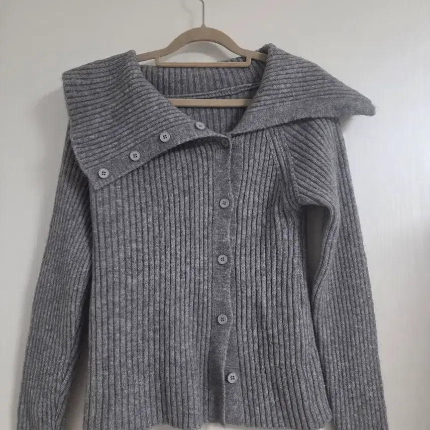 [BUNJANG] Gray Ribbed Knit Cardigan / 회색 골지 니트 가디건 미착용 카라니트