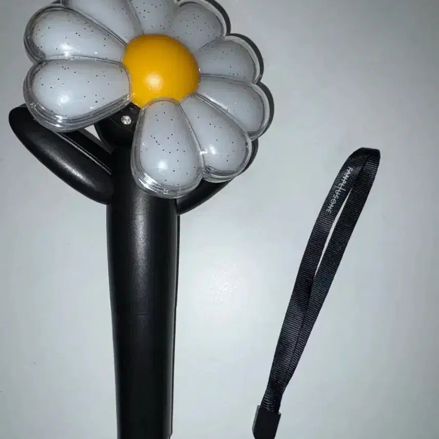 [BUNJANG] G-Dragon Official Daisy Lightstick / 지드래곤 데이지봉