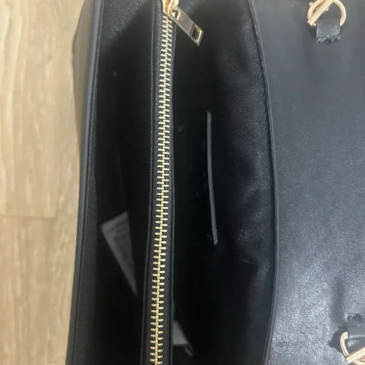 [BUNJANG] ZARA Quilted Mini Crossbody Bag / 자라 블랙 퀼팅 미니 크로스백 가방