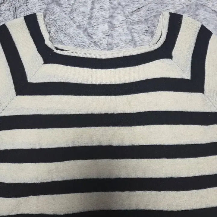 [BUNJANG] Striped Long Sleeve T-shirts Bundle Set / 스트라이프 긴팔 티셔츠 2장 일괄