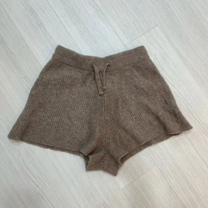 [BUNJANG] Maybe.B.B Knit Shorts / 메이비비이비 니트 반바지